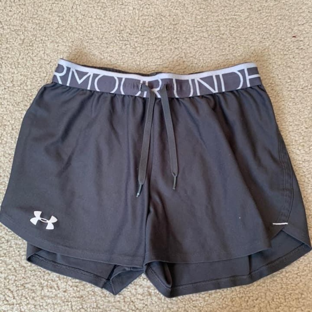 Grey under armour shorts